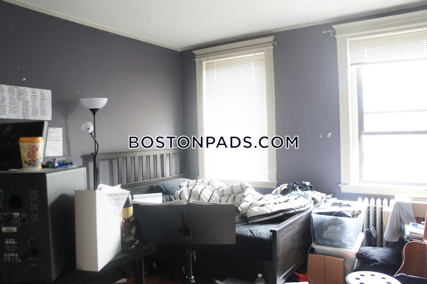 BOSTON - FENWAY/KENMORE - 2 Beds, 1 Bath - Image 2