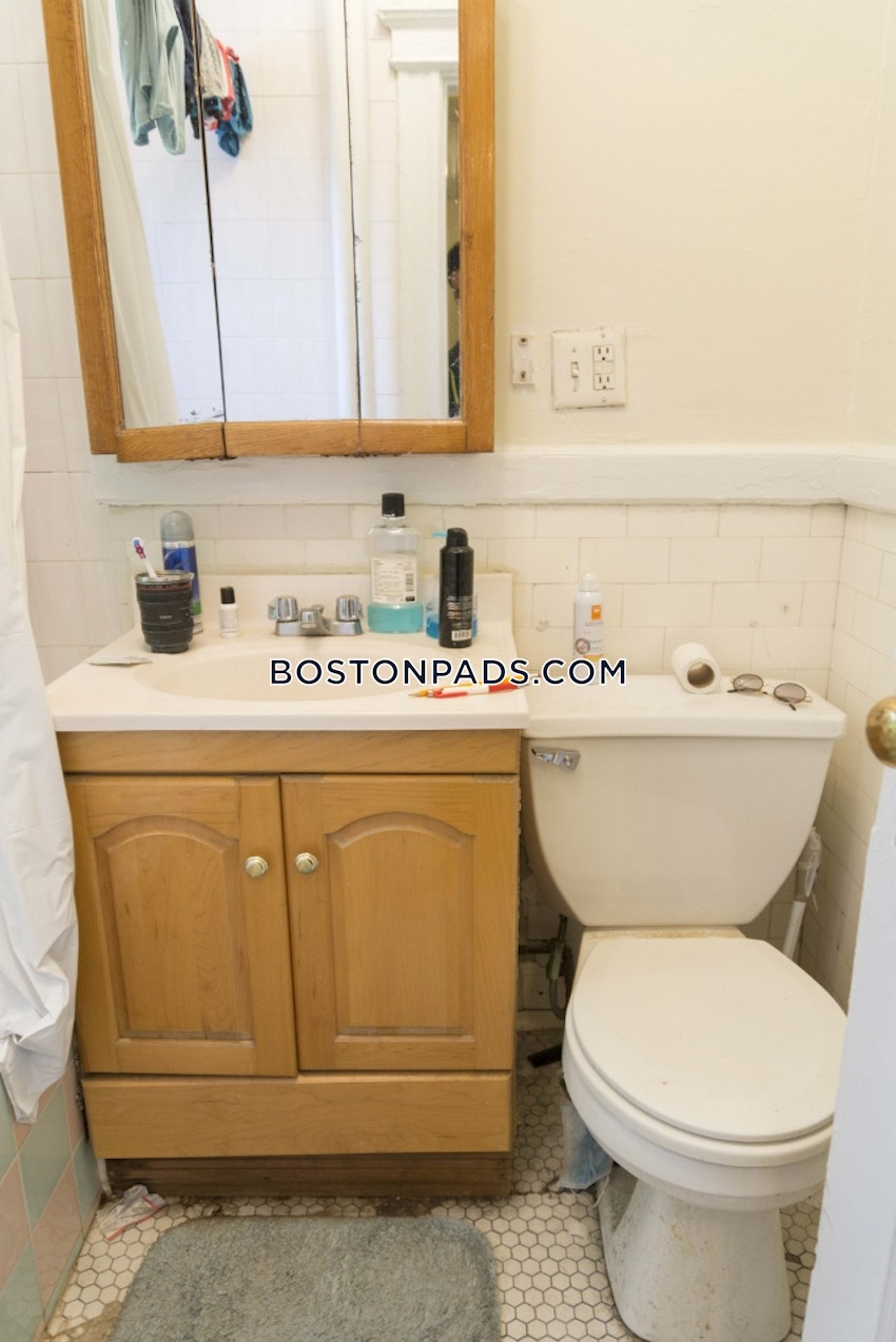 BOSTON - FENWAY/KENMORE - 1 Bed, 1 Bath - Image 16