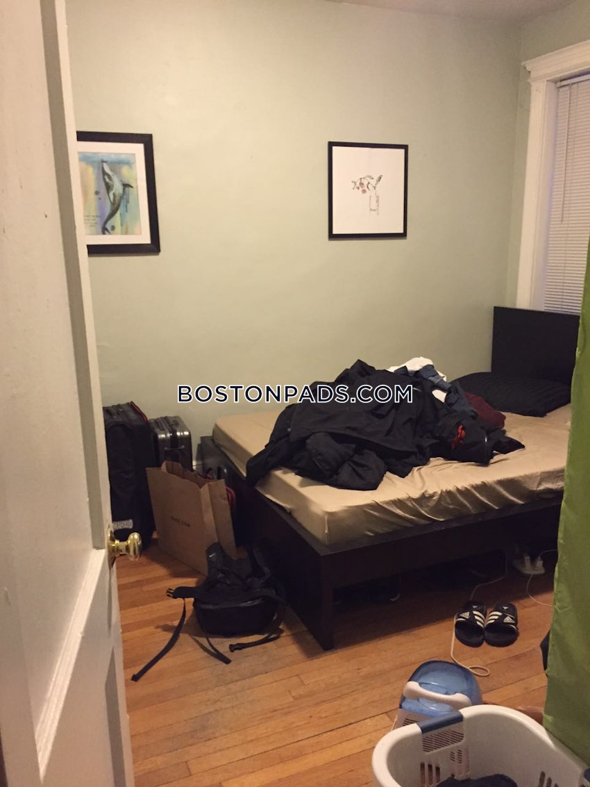 BOSTON - FENWAY/KENMORE - 3 Beds, 1 Bath - Image 7