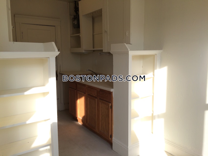 BOSTON - FENWAY/KENMORE - 1 Bed, 1 Bath - Image 47