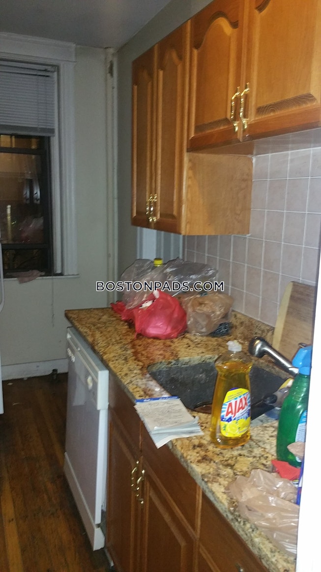 Boston - $3,800+ /mo