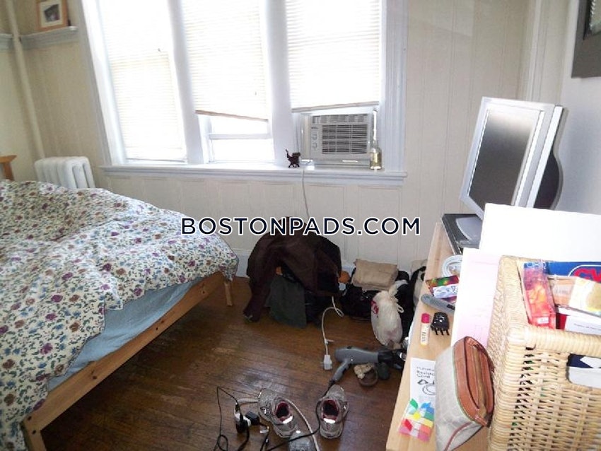 BOSTON - FENWAY/KENMORE - 3 Beds, 1 Bath - Image 6