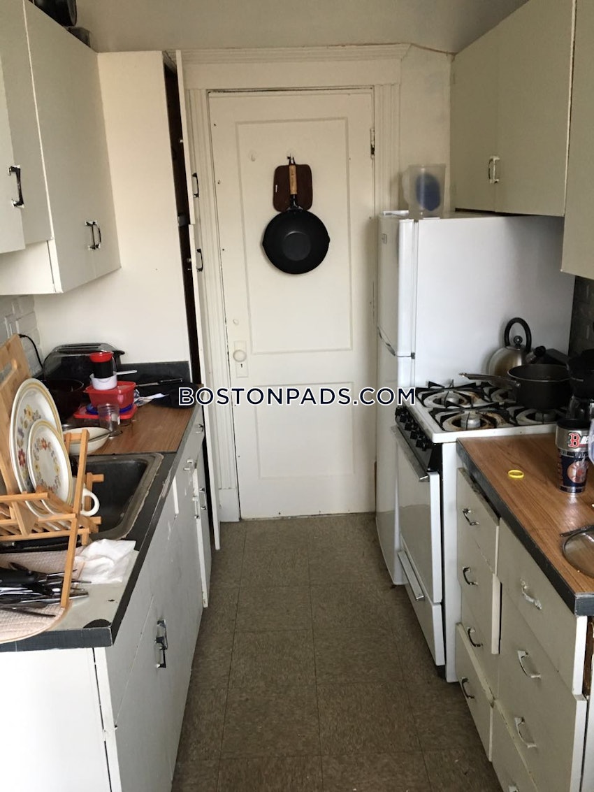 BOSTON - FENWAY/KENMORE - 1 Bed, 1 Bath - Image 4