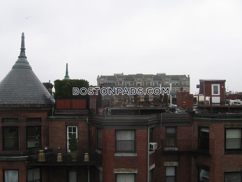 BOSTON - FENWAY/KENMORE - 4 Beds, 2 Baths - Image 1