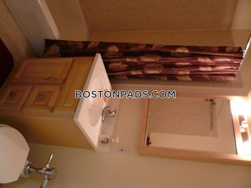 Boston - $3,475+ /month