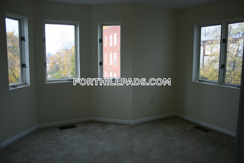 BOSTON - FORT HILL - 3 Beds, 1.5 Baths - Image 40