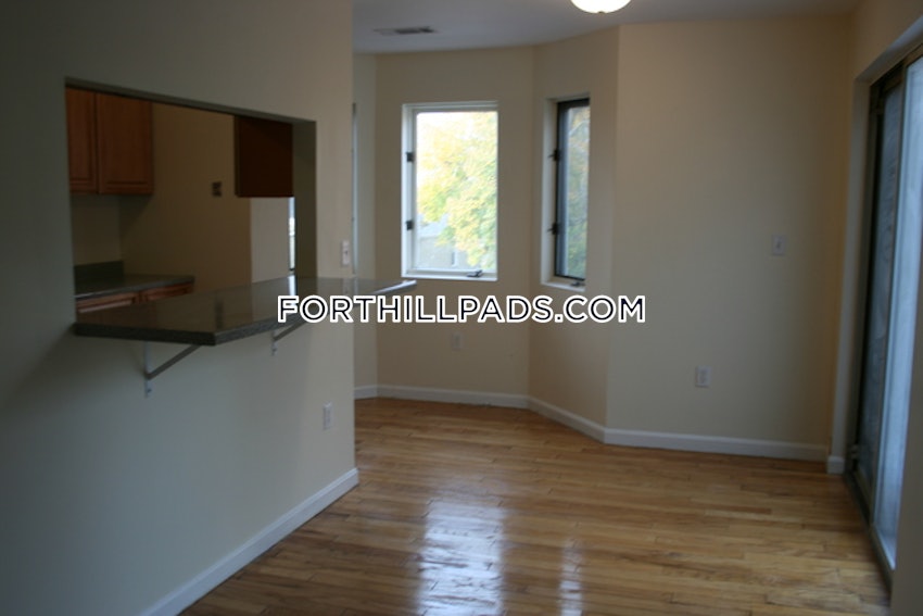 BOSTON - FORT HILL - 3 Beds, 1.5 Baths - Image 39