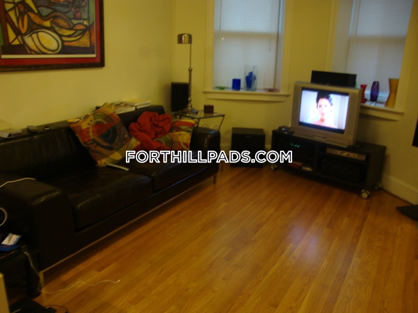 BOSTON - FORT HILL - 2 Beds, 1 Bath - Image 30