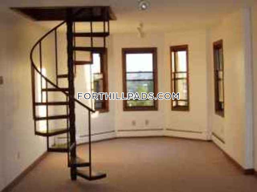 BOSTON - FORT HILL - 3 Beds, 2 Baths - Image 37