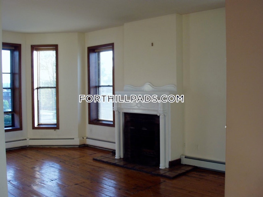 BOSTON - FORT HILL - 3 Beds, 2 Baths - Image 26