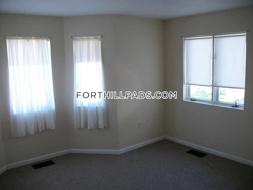 BOSTON - FORT HILL - 3 Beds, 1.5 Baths - Image 30