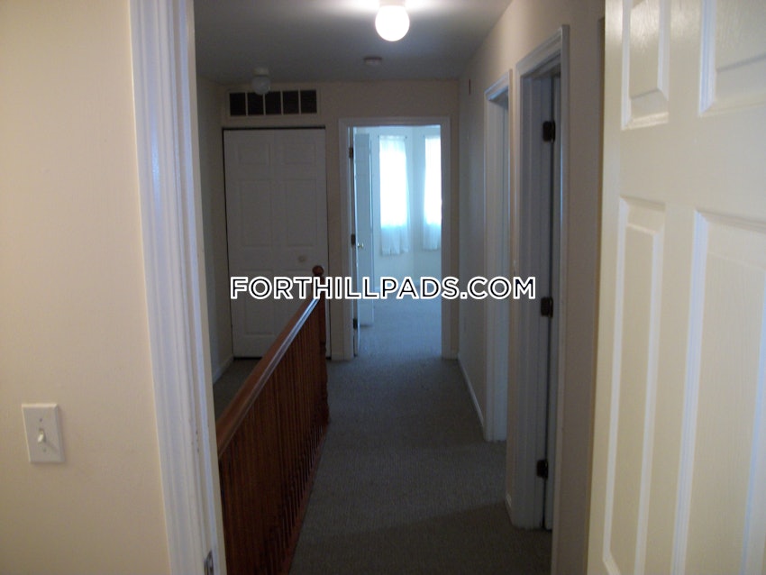 BOSTON - FORT HILL - 3 Beds, 1.5 Baths - Image 12