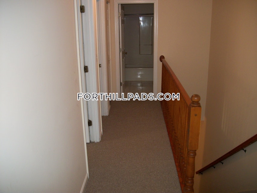 BOSTON - FORT HILL - 3 Beds, 1.5 Baths - Image 10