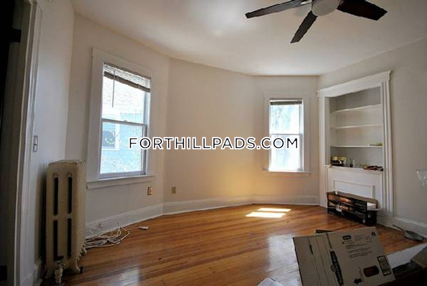 BOSTON - FORT HILL - 3 Beds, 1 Bath - Image 10