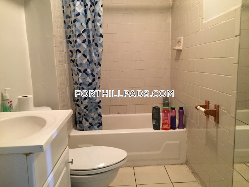 BOSTON - FORT HILL - 3 Beds, 1 Bath - Image 14