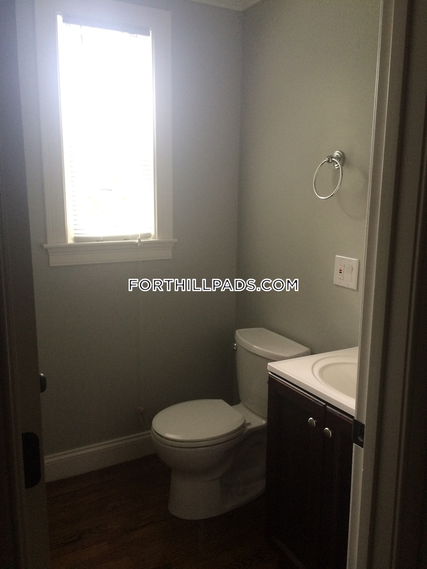 BOSTON - FORT HILL - 3 Beds, 1.5 Baths - Image 18