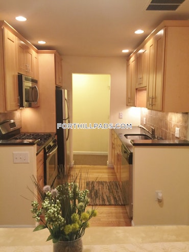 Boston - 2 Beds, 1.5 Baths