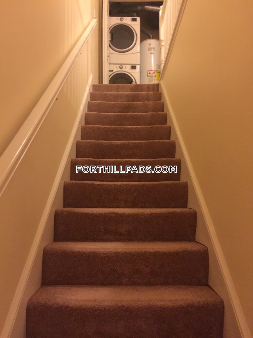 Boston - $3,200+ /month