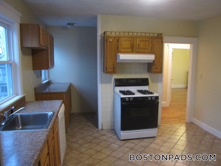 BOSTON - HYDE PARK - 1 Bed, 1 Bath - Image 1