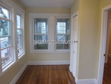 Boston - 3 Beds, 1 Baths