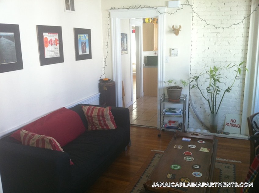 BOSTON - JAMAICA PLAIN - CENTER - 3 Beds, 1 Bath - Image 5