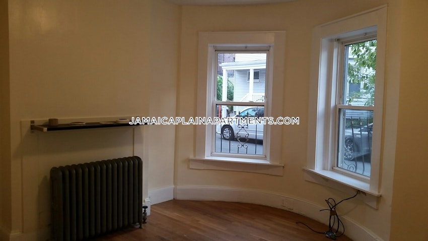 BOSTON - JAMAICA PLAIN - HYDE SQUARE - 4 Beds, 2 Baths - Image 8