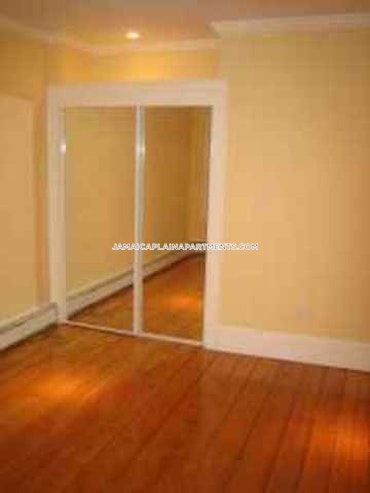 Boston - 2 Beds, 2 Baths