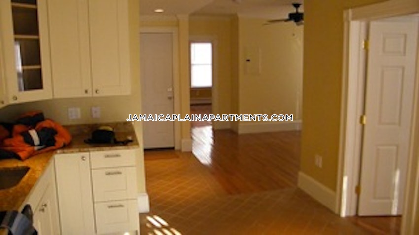 BOSTON - JAMAICA PLAIN - FOREST HILLS - 2 Beds, 2 Baths - Image 44