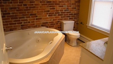 Boston - 2 Beds, 2 Baths