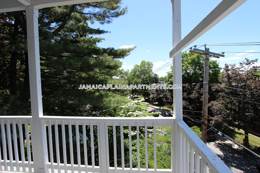 BOSTON - JAMAICA PLAIN - FOREST HILLS - 4 Beds, 2 Baths - Image 28