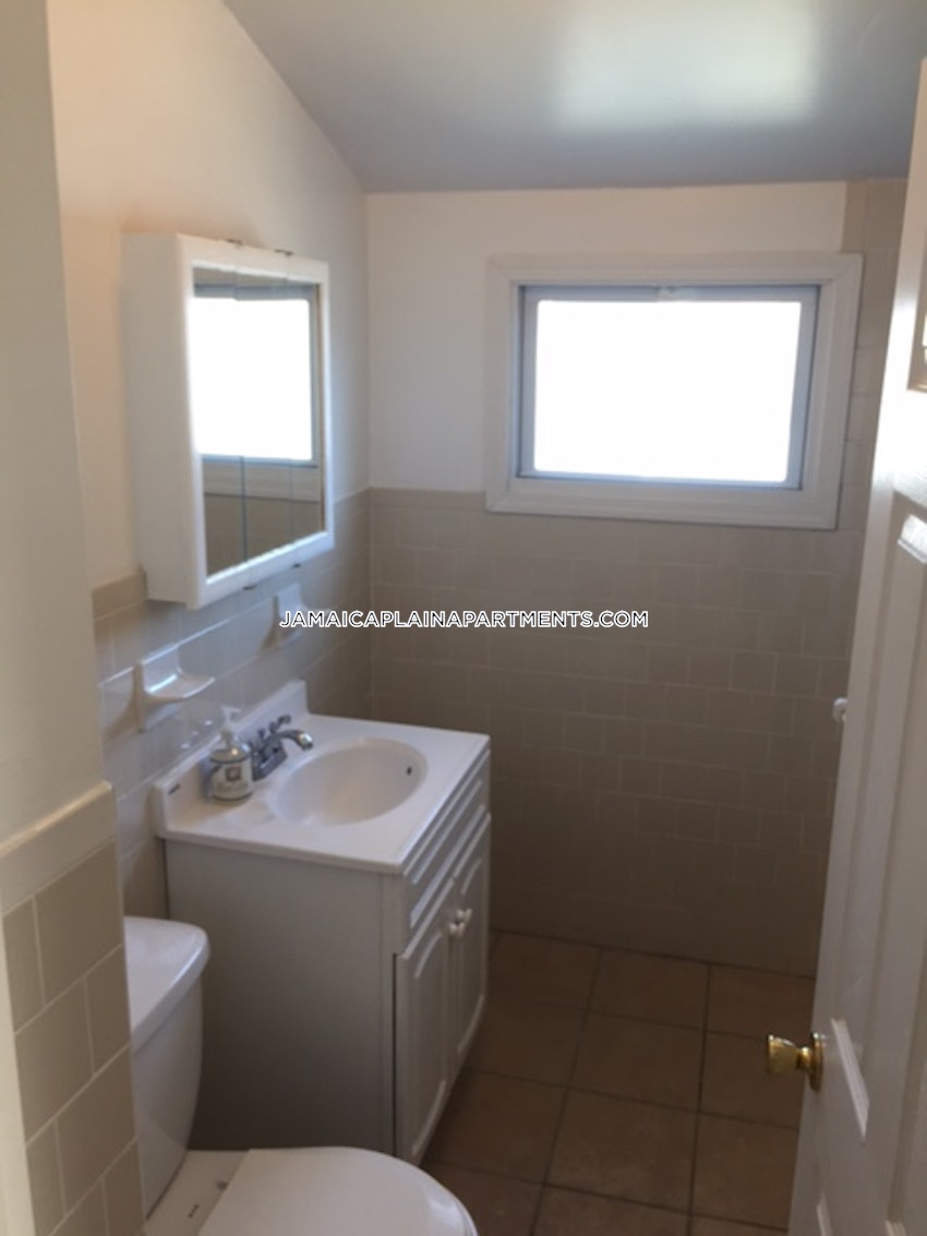 BOSTON - JAMAICA PLAIN - FOREST HILLS - 5 Beds, 2 Baths - Image 20