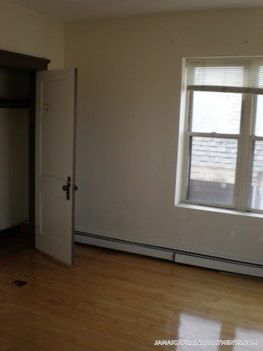 BOSTON - JAMAICA PLAIN - HYDE SQUARE - 3 Beds, 1 Bath - Image 19