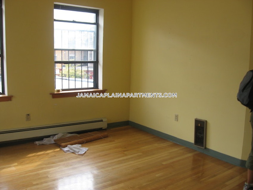 BOSTON - JAMAICA PLAIN - HYDE SQUARE - 1 Bed, 1 Bath - Image 8