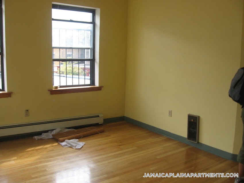 BOSTON - JAMAICA PLAIN - HYDE SQUARE - 1 Bed, 1 Bath - Image 8