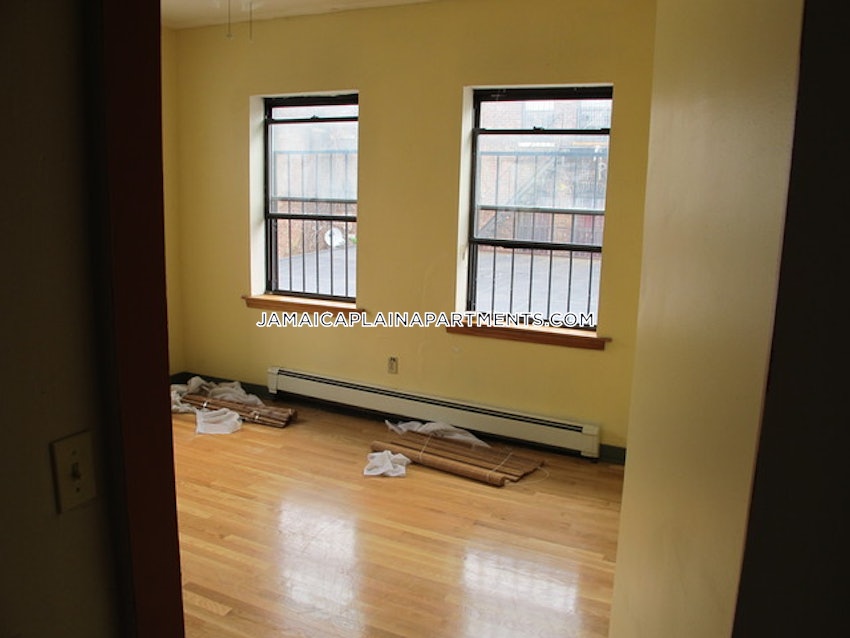 BOSTON - JAMAICA PLAIN - HYDE SQUARE - 1 Bed, 1 Bath - Image 7