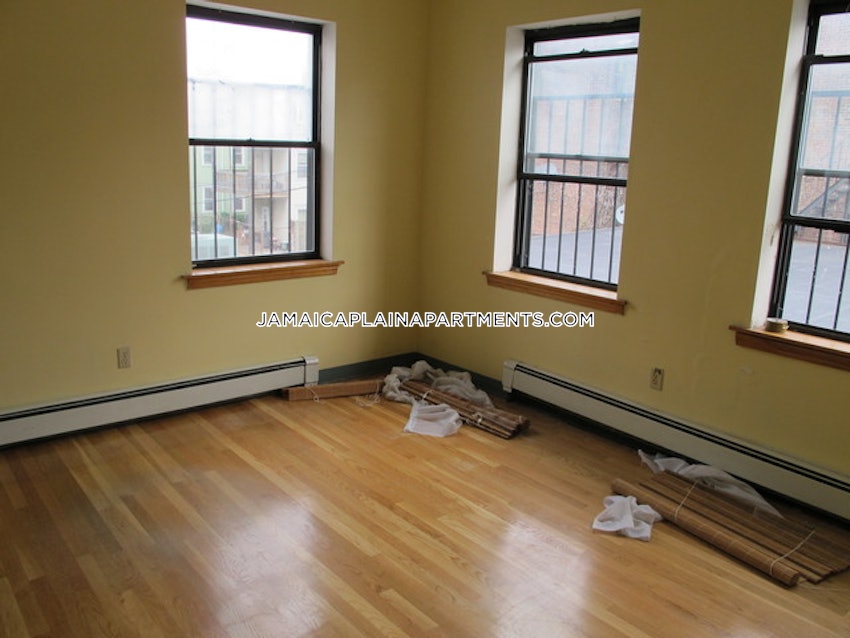 BOSTON - JAMAICA PLAIN - HYDE SQUARE - 1 Bed, 1 Bath - Image 6