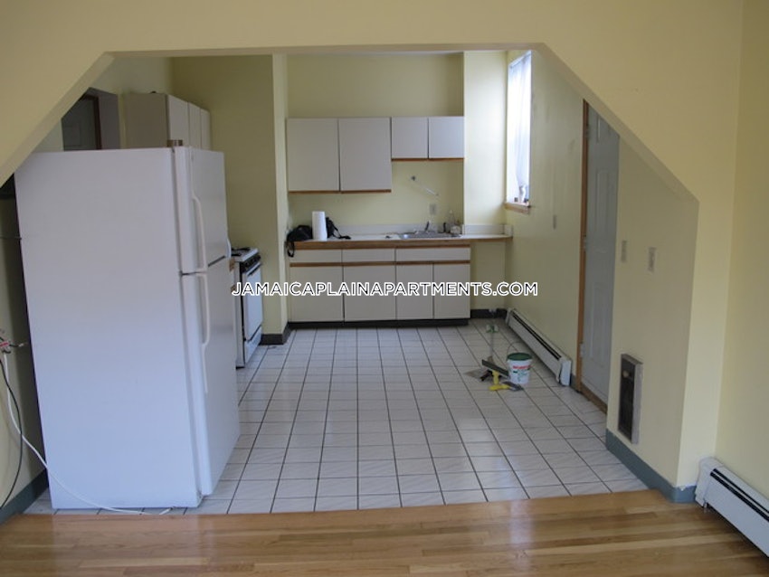 BOSTON - JAMAICA PLAIN - HYDE SQUARE - 1 Bed, 1 Bath - Image 12