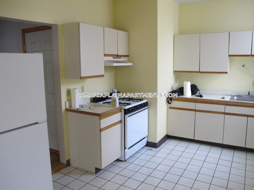 BOSTON - JAMAICA PLAIN - HYDE SQUARE - 1 Bed, 1 Bath - Image 11