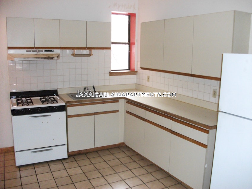 BOSTON - JAMAICA PLAIN - HYDE SQUARE - 1 Bed, 1 Bath - Image 26