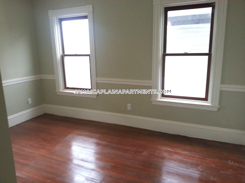 BOSTON - JAMAICA PLAIN - JAMAICA POND/PONDSIDE - 4 Beds, 2 Baths - Image 25