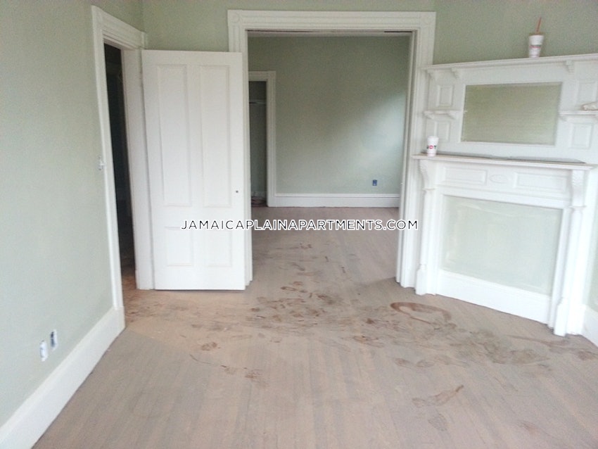 BOSTON - JAMAICA PLAIN - JAMAICA POND/PONDSIDE - 4 Beds, 2 Baths - Image 22