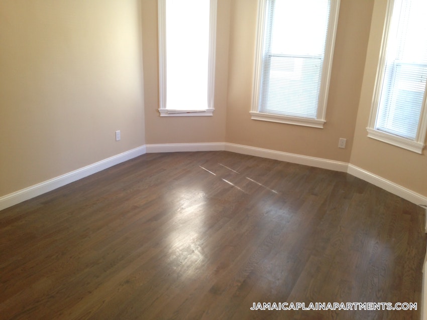 BOSTON - JAMAICA PLAIN - HYDE SQUARE - 3 Beds, 1 Bath - Image 26