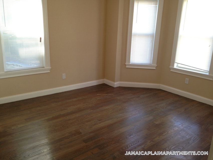 BOSTON - JAMAICA PLAIN - HYDE SQUARE - 3 Beds, 1 Bath - Image 25