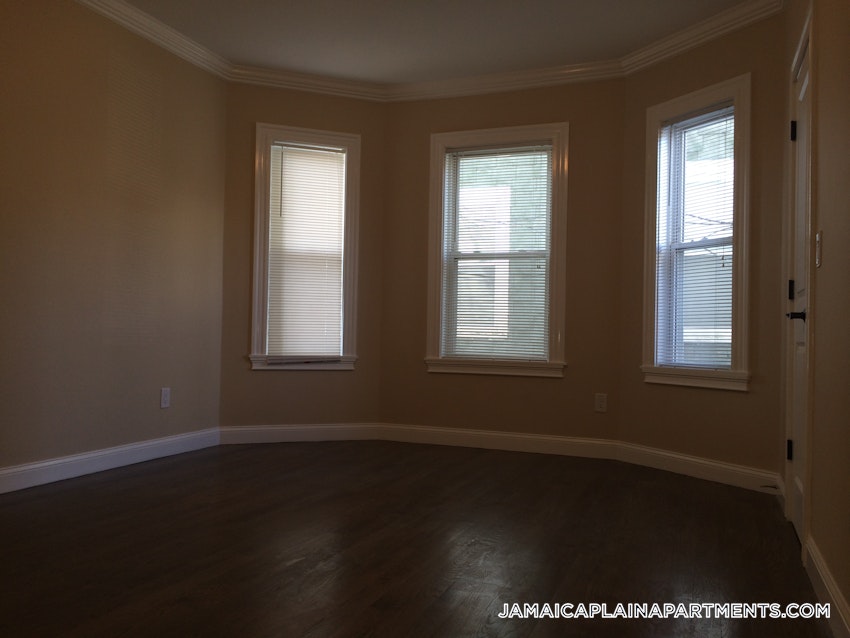 BOSTON - JAMAICA PLAIN - HYDE SQUARE - 3 Beds, 1 Bath - Image 19