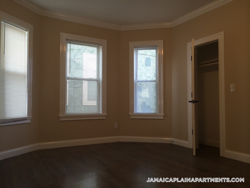 BOSTON - JAMAICA PLAIN - HYDE SQUARE - 3 Beds, 1 Bath - Image 18