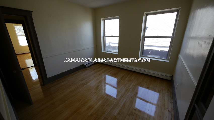 BOSTON - JAMAICA PLAIN - HYDE SQUARE - 3 Beds, 1 Bath - Image 12