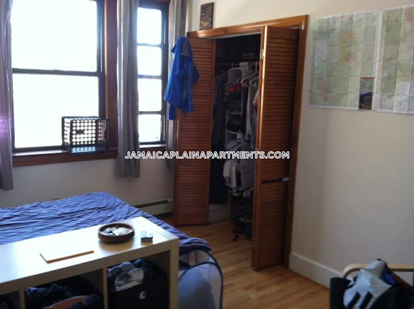 BOSTON - JAMAICA PLAIN - HYDE SQUARE - 4 Beds, 1 Bath - Image 25