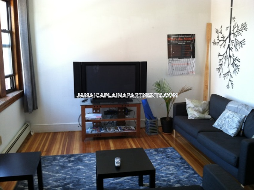 BOSTON - JAMAICA PLAIN - HYDE SQUARE - 4 Beds, 1 Bath - Image 3