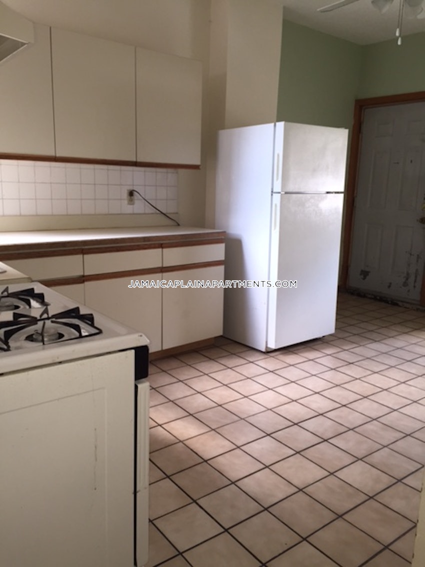 BOSTON - JAMAICA PLAIN - HYDE SQUARE - 1 Bed, 1 Bath - Image 18