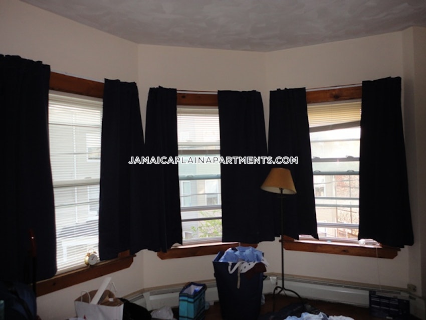 BOSTON - JAMAICA PLAIN - JACKSON SQUARE - 3 Beds, 1 Bath - Image 2